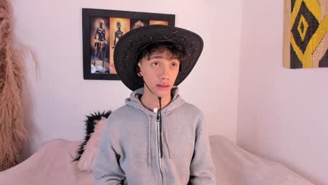 Timothy 21 years old online show from January 2025 07:39:01 PM