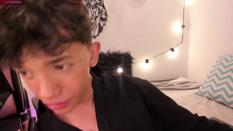 Timothy 21 years old online show from January 2025 11:27:01 PM