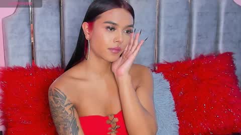 Snapshot of tina_noa chatting on February 2025 09:37:01 AM Tina noa online show from February 2025 09:37:01 AM