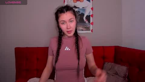 Tina  online show from February 2026 02:06:02 AM