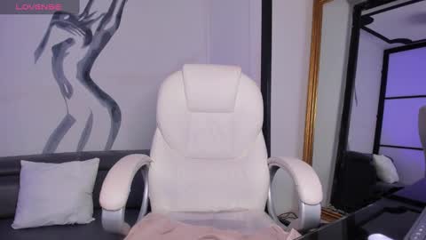 Tina  online show from February 2025 03:30:02 PM