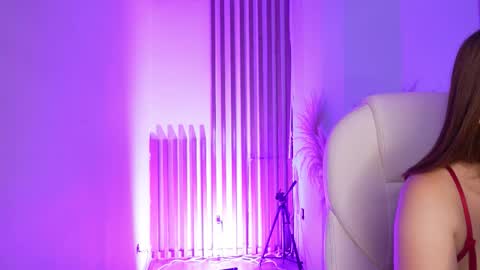 Tina  online show from November 2025 05:40:02 AM