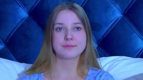 TinaBurton online show from March 2026 04:47:01 PM