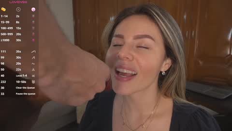 Snapshot of tinacb chatting on December 2024 01:39:01 PM tinacb online show from December 2024 01:39:01 PM