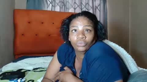 tinagiant online show from December 2025 01:16:01 PM