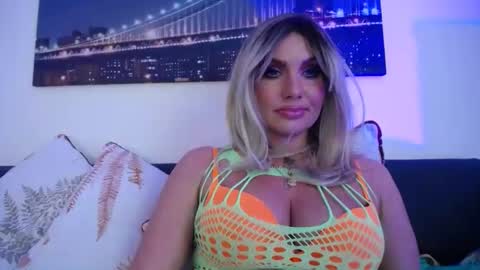 tinkerbell822 online show from February 2025 12:11:01 PM