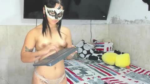 tinkker_mel online show from January 2026 05:04:02 PM