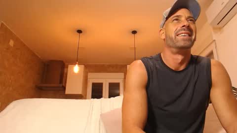 tinoclandestino online show from November 2025 05:34:02 PM