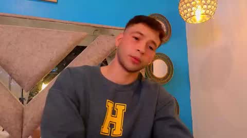 Snapshot of tinocrow chatting on February 2026 01:26:02 AM TONY online show from February 2026 01:26:02 AM