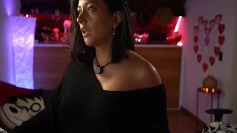 Snapshot of tiny_panther chatting on February 2025 01:10:01 AM Ana Molly online show from February 2025 01:10:01 AM