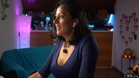 Snapshot of tiny_panther chatting on February 2025 04:51:02 AM Ana Molly online show from February 2025 04:51:02 AM