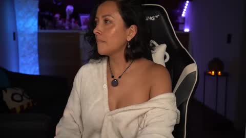 Snapshot of tiny_panther chatting on March 2025 01:09:01 AM Ana Molly online show from March 2025 01:09:01 AM