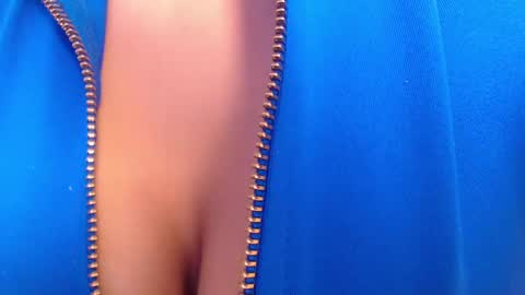 tiny_whore18 online show from October 2025 03:57:02 PM