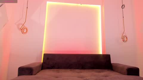 Luna  online show from December 2024 02:07:01 PM