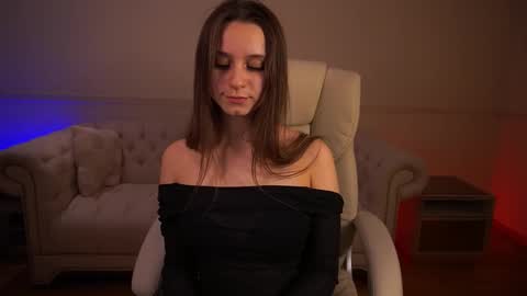 tinynataliee online show from February 2026 02:52:01 AM