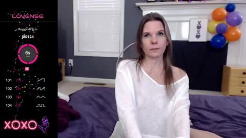 V - Read the bio please thanks. online show from March 2025 10:45:02 PM