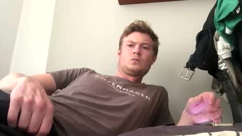 tippedrobin4830 online show from November 2025 01:39:02 PM