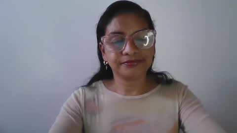 Snapshot of titssmall123 chatting on December 2024 09:30:02 PM Ester online show from December 2024 09:30:02 PM