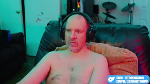 Snapshot of tkmacon chatting on January 2026 12:21:01 PM TK Maconn online show from January 2026 12:21:01 PM