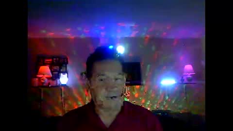 Snapshot of tkthedj chatting on October 2025 10:07:02 PM TK online show from October 2025 10:07:02 PM