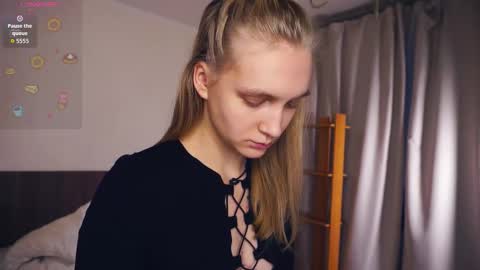 Snapshot of tobicovitt chatting on November 2025 07:18:01 AM Mary online show from November 2025 07:18:01 AM