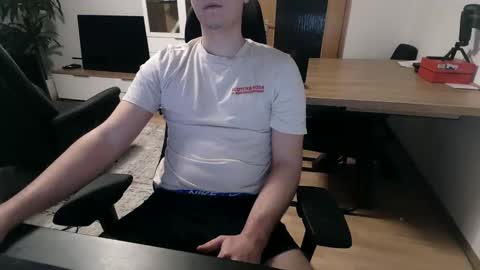 tobisk online show from December 2024 06:51:01 AM