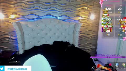 Snapshot of toky_doll chatting on December 2024 10:40:02 PM toky online show from December 2024 10:40:02 PM