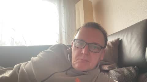 Tom online show from February 2025 12:06:02 PM