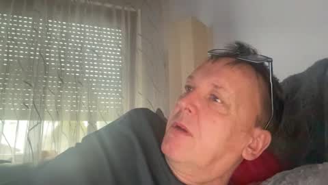 Snapshot of tom6644 chatting on February 2026 04:00:02 PM Tom online show from February 2026 04:00:02 PM