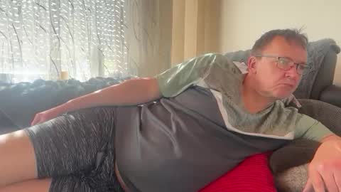 Snapshot of tom6644 chatting on February 2026 12:38:01 PM Tom online show from February 2026 12:38:01 PM