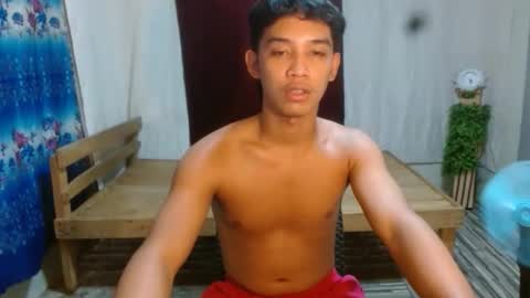 Snapshot of tom_denzel chatting on February 2026 12:52:01 PM jay online show from February 2026 12:52:01 PM