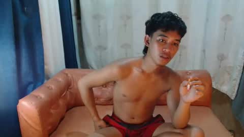 Snapshot of tom_denzel chatting on March 2026 04:51:02 AM jay online show from March 2026 04:51:02 AM