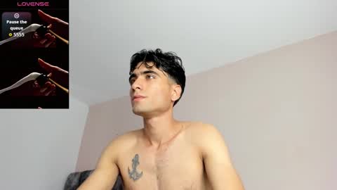 tom online show from October 2025 05:25:01 PM