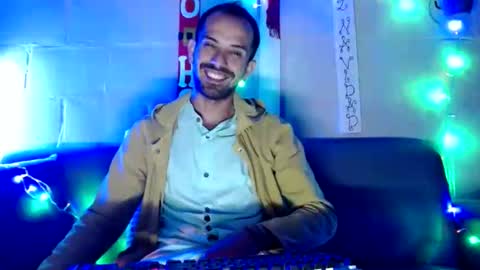 tomas gerauld. make me happy with 10000 tokens online show from December 2024 03:05:02 AM