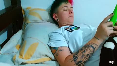 Blue online show from February 2025 06:15:02 PM