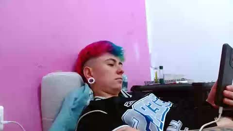 Blue online show from September 2025 10:43:02 PM