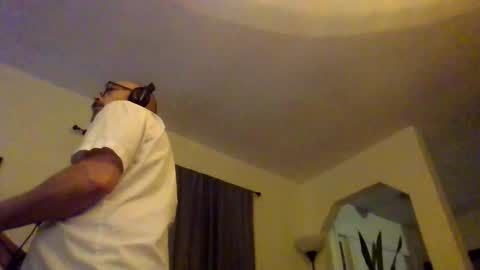 sirmuggsalot online show from May 2026 03:59:01 AM