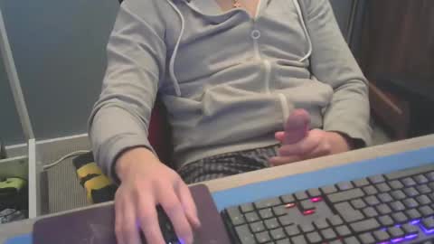 tomin3m online show from February 2025 05:14:01 PM