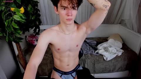 Tommy online show from February 2025 06:27:02 PM