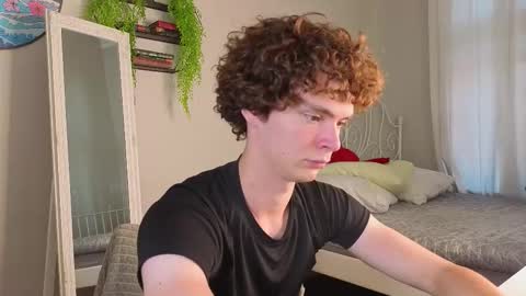 Tommy online show from September 2025 03:44:01 PM