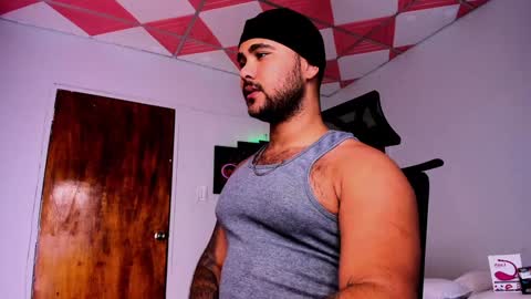 tommy_sccott online show from February 2025 04:16:02 AM