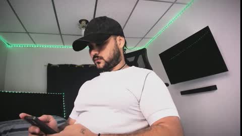 tommy_sccott online show from February 2026 09:22:01 PM