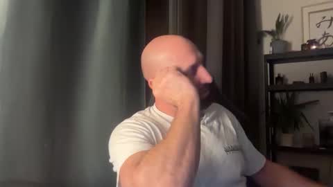 Thomas Fit online show from November 2025 08:09:01 PM