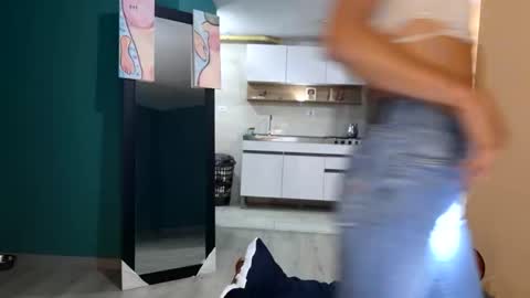 leyla  online show from January 2025 05:33:01 AM