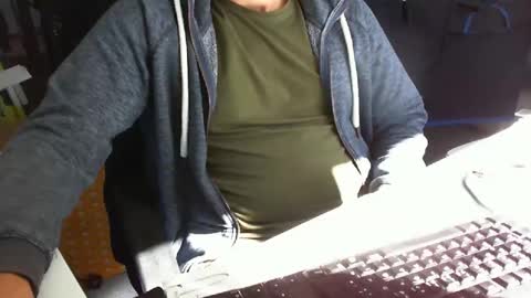 Tom online show from September 2025 09:20:02 AM