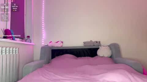 Nana and Sara online show from February 2026 01:08:02 PM