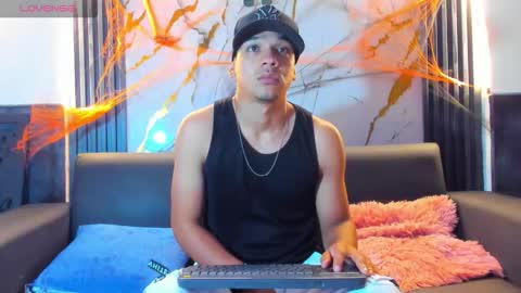 Tonny online show from October 2025 11:51:02 AM