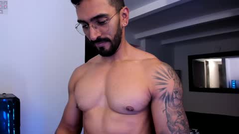 tony muscle1 online show from February 2025 01:47:02 AM