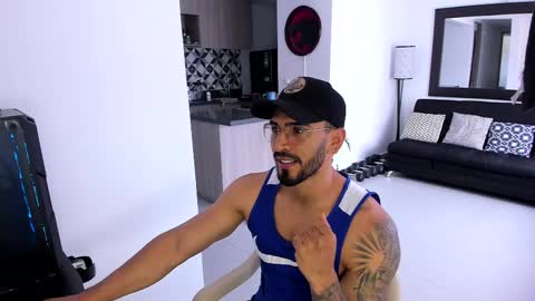 tony muscle1 online show from March 2025 05:14:02 PM