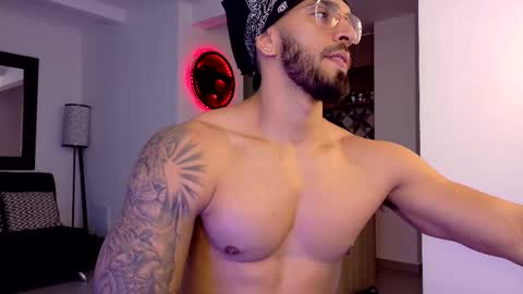 tony muscle1 online show from September 2025 10:48:01 PM